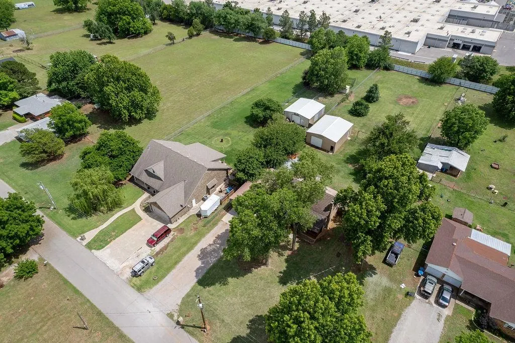 Photo 32 — 616 NW 34th Street, Newcastle, OK 73065