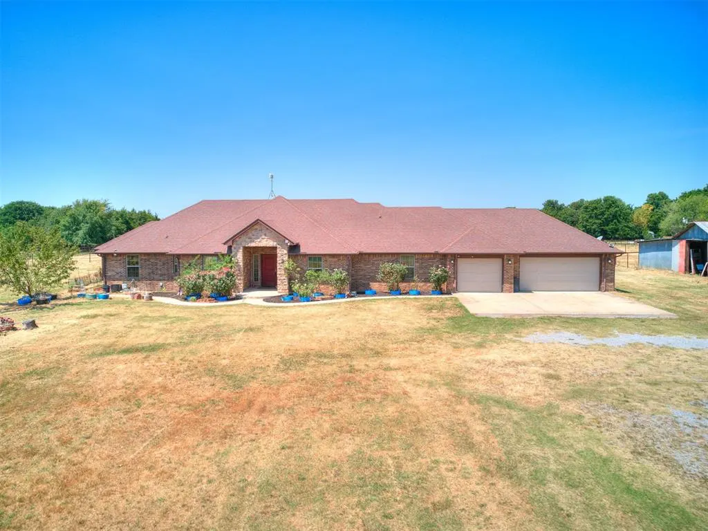 Photo 2 — 2801 S Peebly Road, Choctaw, OK 73020