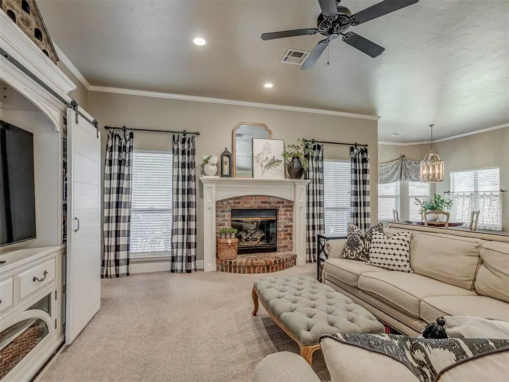Photo 7 — 16205 Old Oak Drive, Edmond, OK 73013