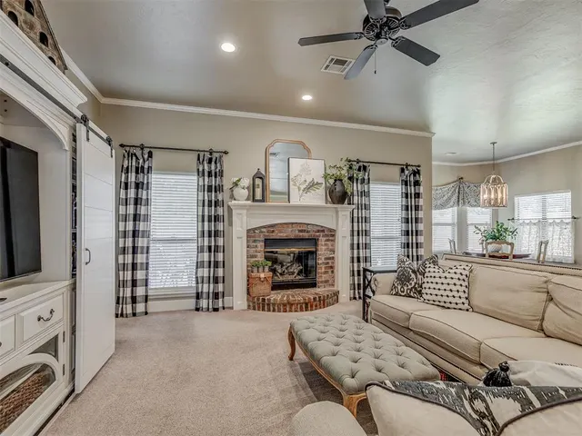 Photo 7 — 16205 Old Oak Drive, Edmond, OK 73013