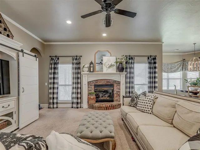 Photo 8 — 16205 Old Oak Drive, Edmond, OK 73013