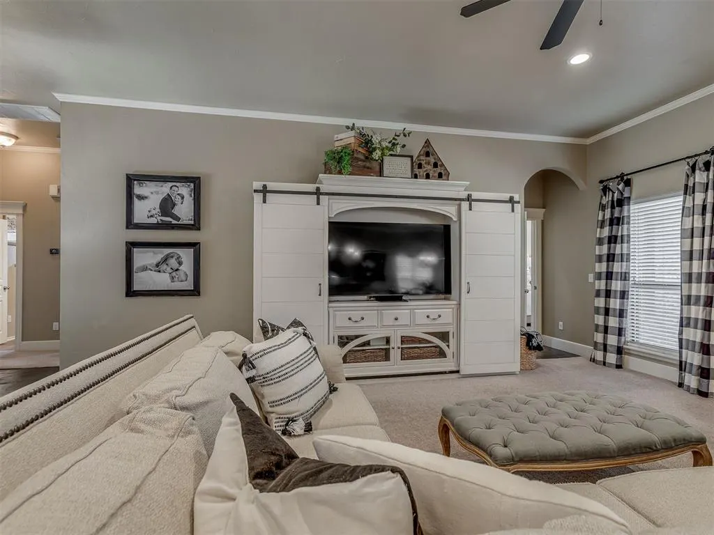 Photo 9 — 16205 Old Oak Drive, Edmond, OK 73013
