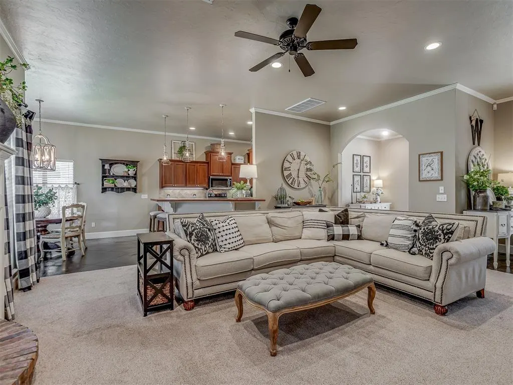 Photo 10 — 16205 Old Oak Drive, Edmond, OK 73013