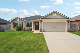 Sold home at 11820 NW 130th Street