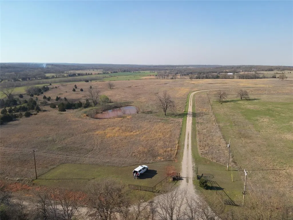 Photo 4 — 5 E Simmons Road, Luther, OK 73054
