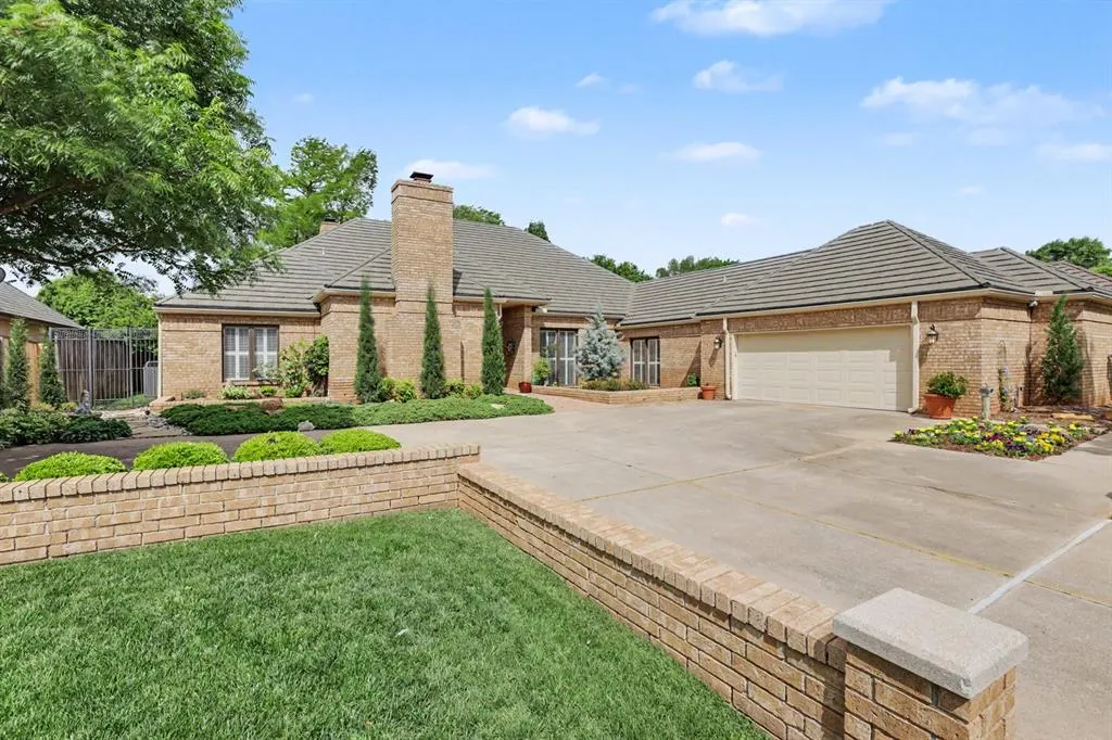 Front exterior — 12905 Deerfield Court, Oklahoma City, OK 73142