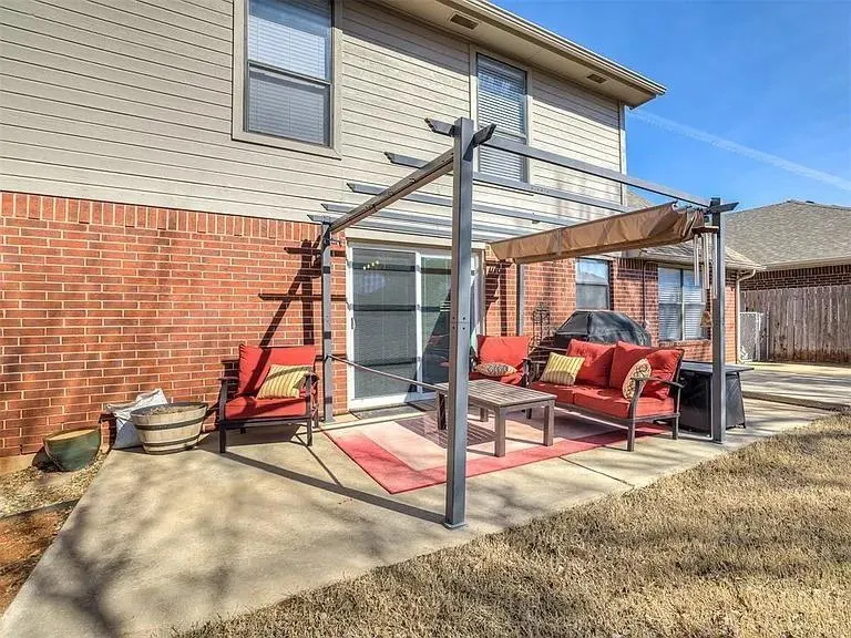 Photo 15 — 2912 Canyon Oaks Court, Norman, OK 73071