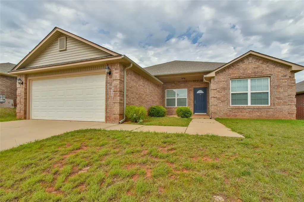 Photo 2 — 9613 Eli Drive, Oklahoma City, OK 73160