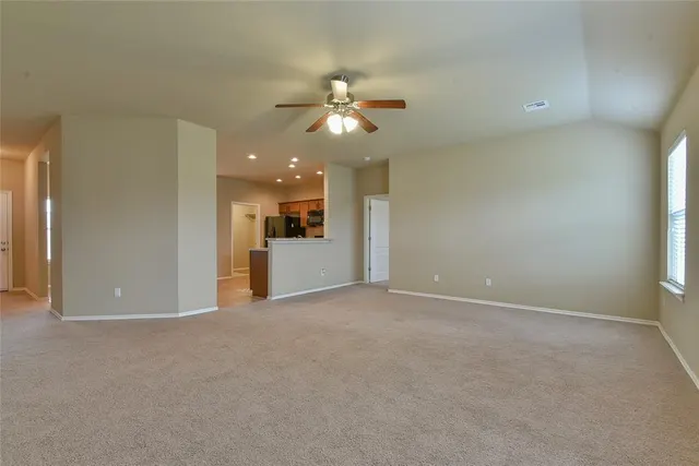 Photo 4 — 9613 Eli Drive, Oklahoma City, OK 73160