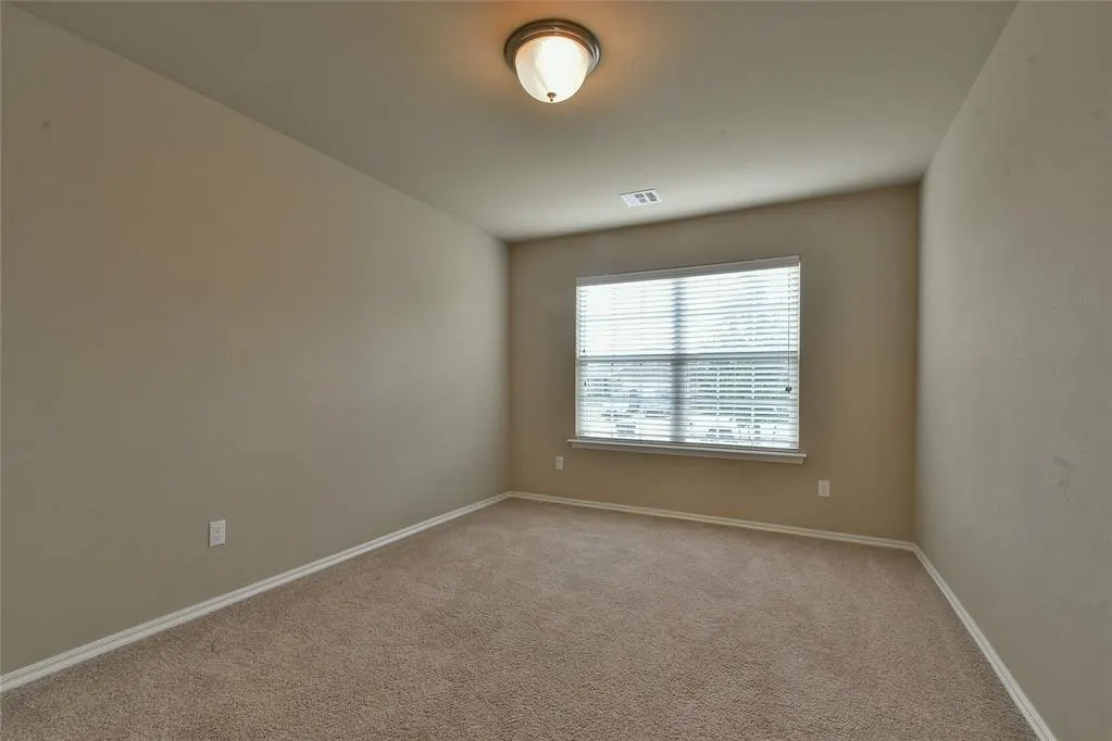 Photo 12 — 9613 Eli Drive, Oklahoma City, OK 73160