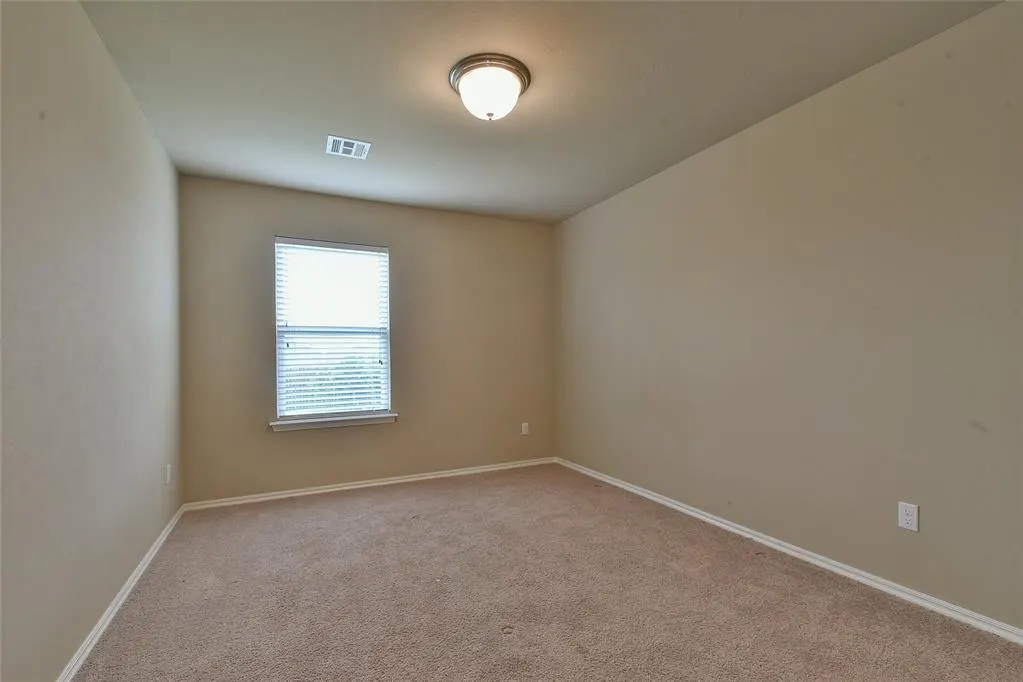Photo 15 — 9613 Eli Drive, Oklahoma City, OK 73160