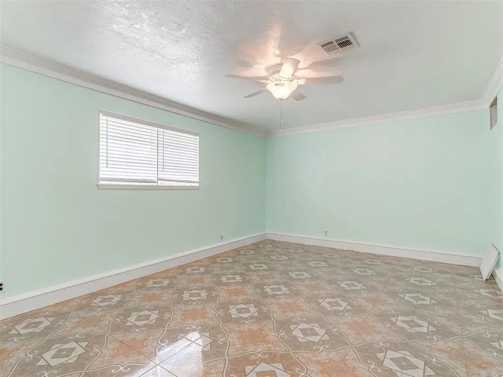 Photo 12 — 2316 S Mansfield Street, Oklahoma City, OK 73115
