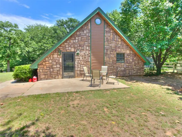 Front exterior — 1075 Wildfire Drive, Norman, OK 73026