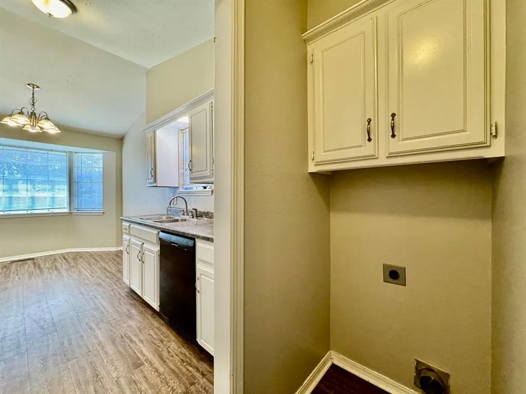 Photo 9 — 1006 Richmond Street, Yukon, OK 73099