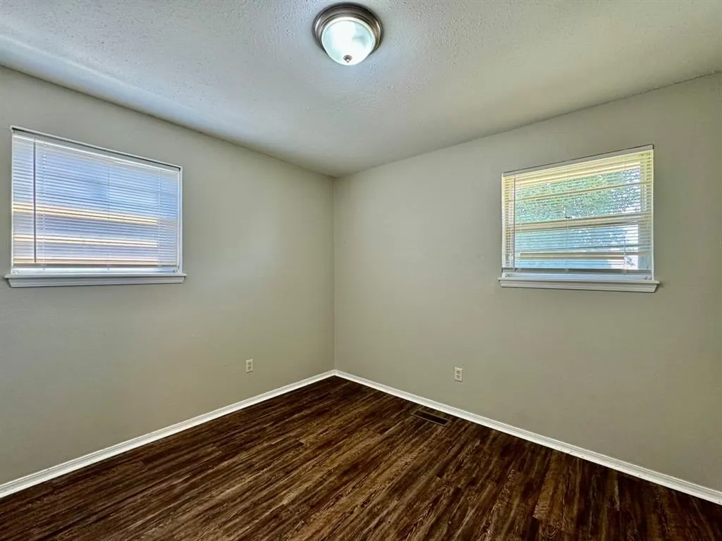 Photo 14 — 1006 Richmond Street, Yukon, OK 73099