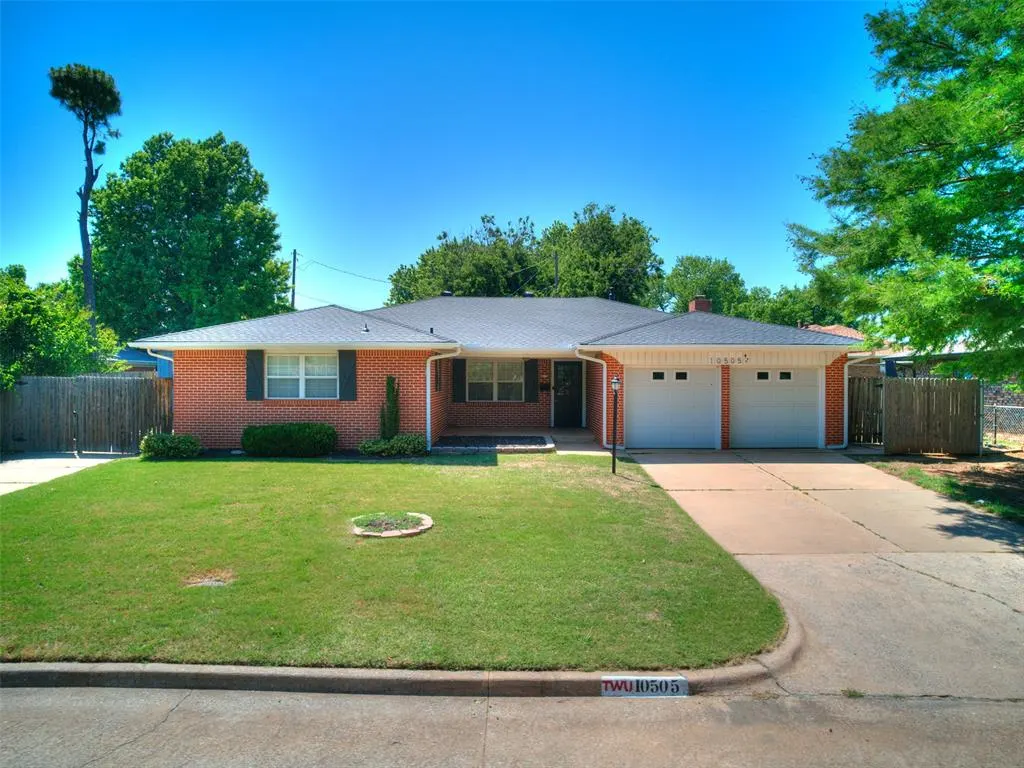 Front exterior — 10505 Lyndon Road, The Village, OK 73120