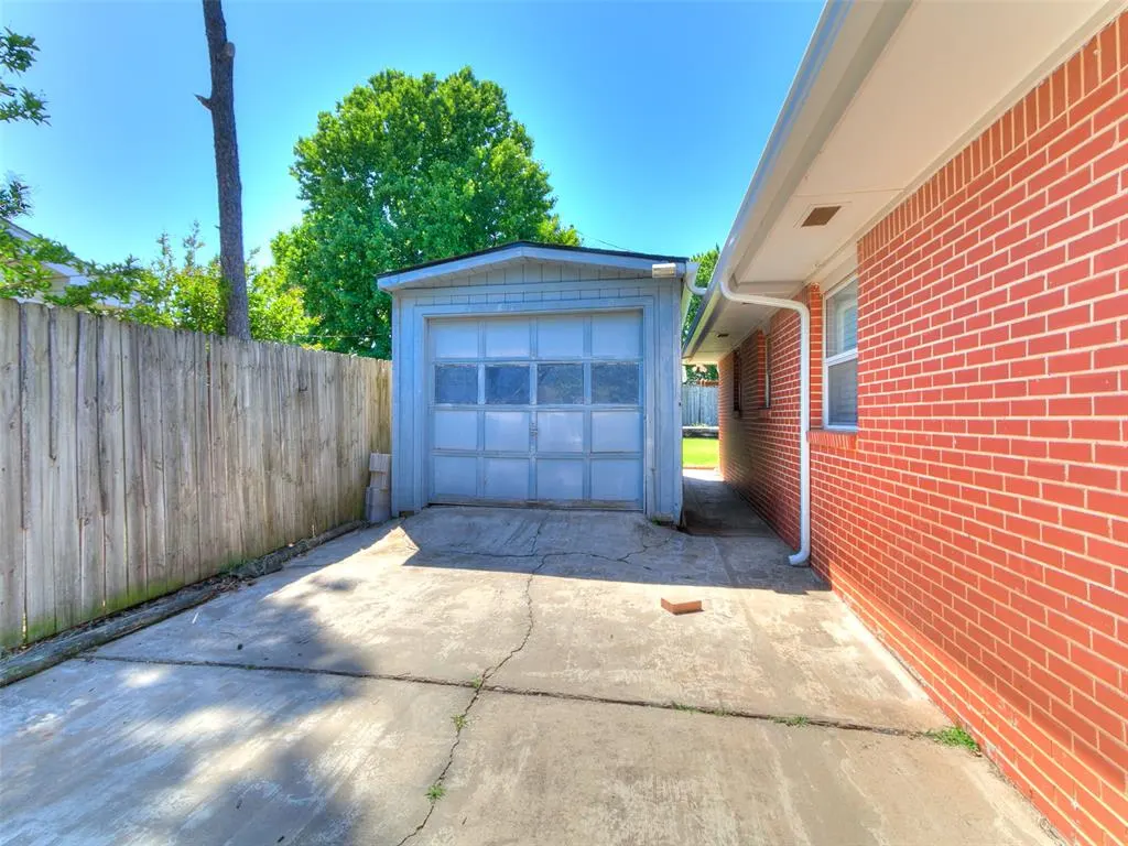 Photo 49 — 10505 Lyndon Road, The Village, OK 73120