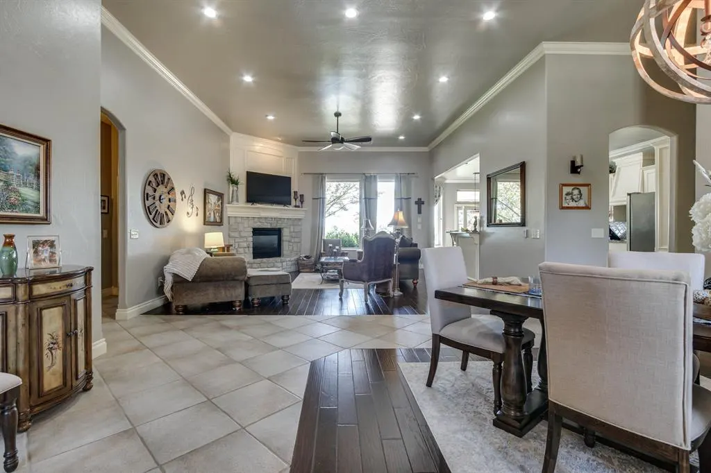 Photo 11 — 1832 Red Prairie Drive, Edmond, OK 73025