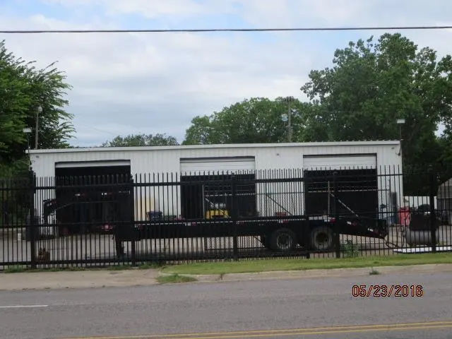 Photo 2 — 901 S Pennsylvania Avenue, Oklahoma City, OK 73108