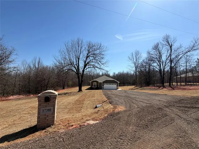 Front exterior — 17380 Lantana Loop, Newalla, OK 74857