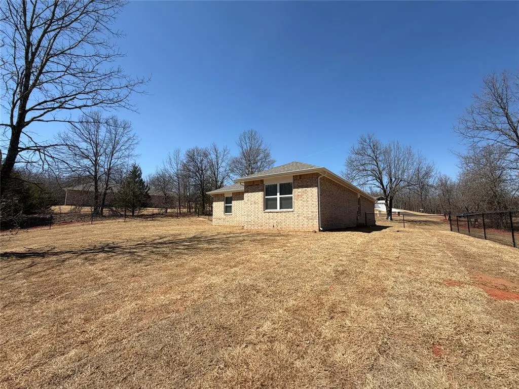 Photo 6 — 17380 Lantana Loop, Newalla, OK 74857