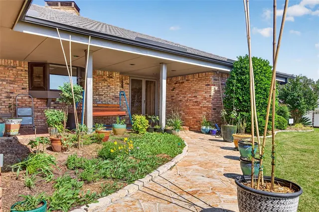 Photo 3 — 6200 Riviera Drive, Oklahoma City, OK 73112