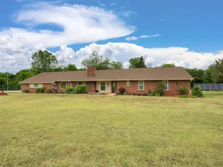 Sold home at 14525 Woodbrier Drive