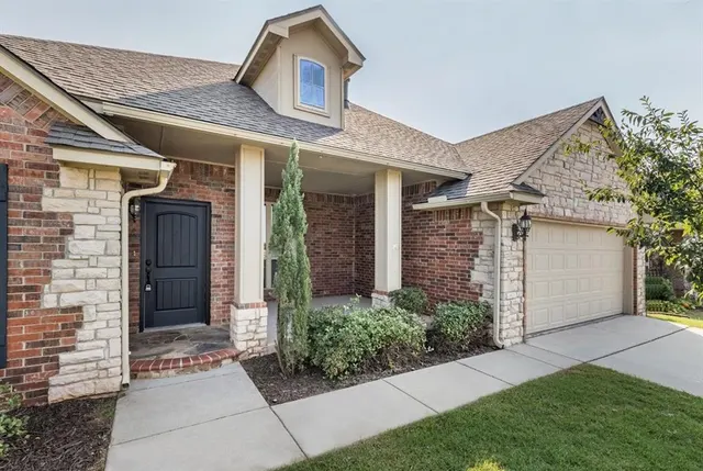 Photo 3 — 6528 NW 163rd Terrace, Edmond, OK 73013
