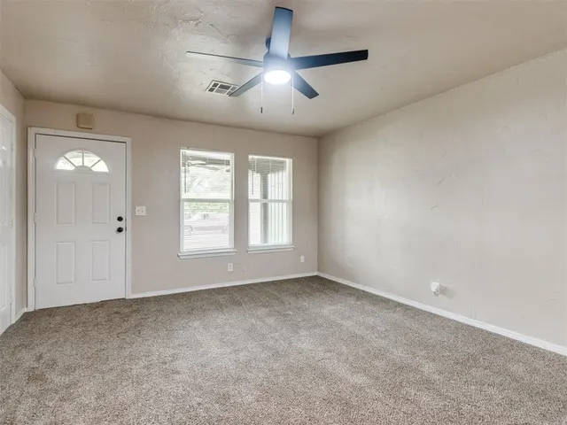 Photo 5 — 207 E Beech Street, Tecumseh, OK 74873