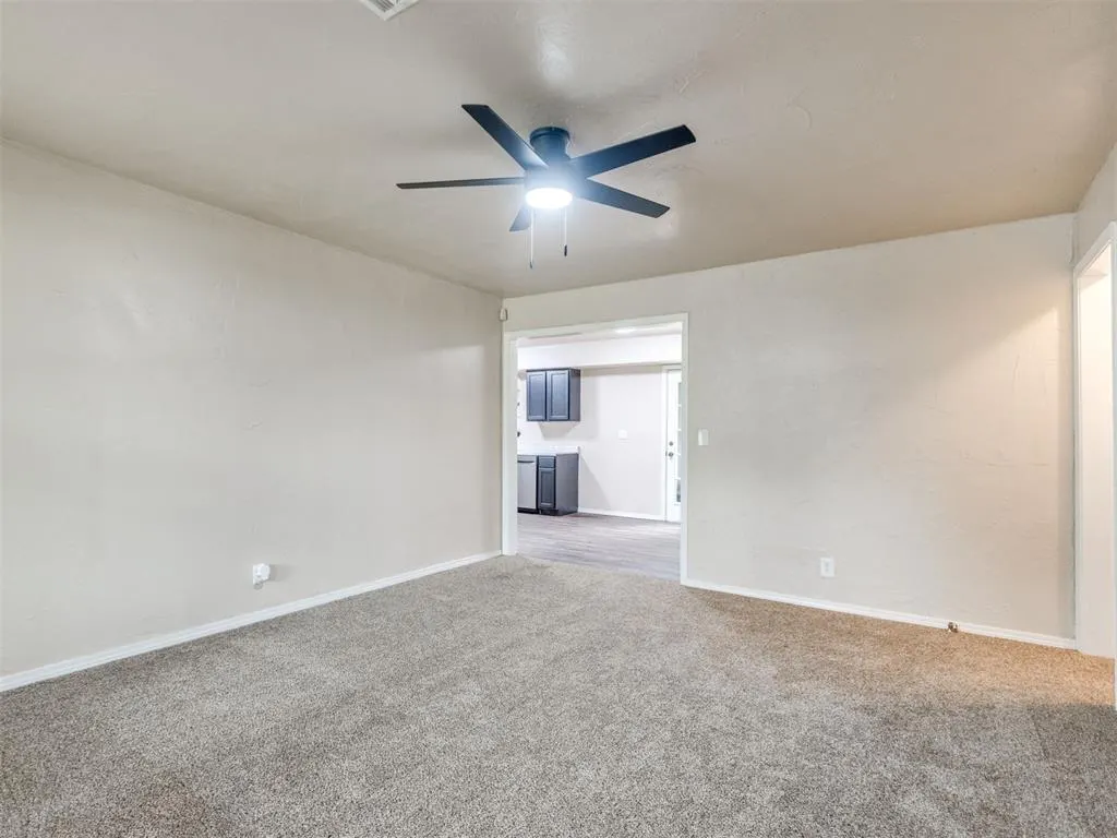 Photo 9 — 207 E Beech Street, Tecumseh, OK 74873