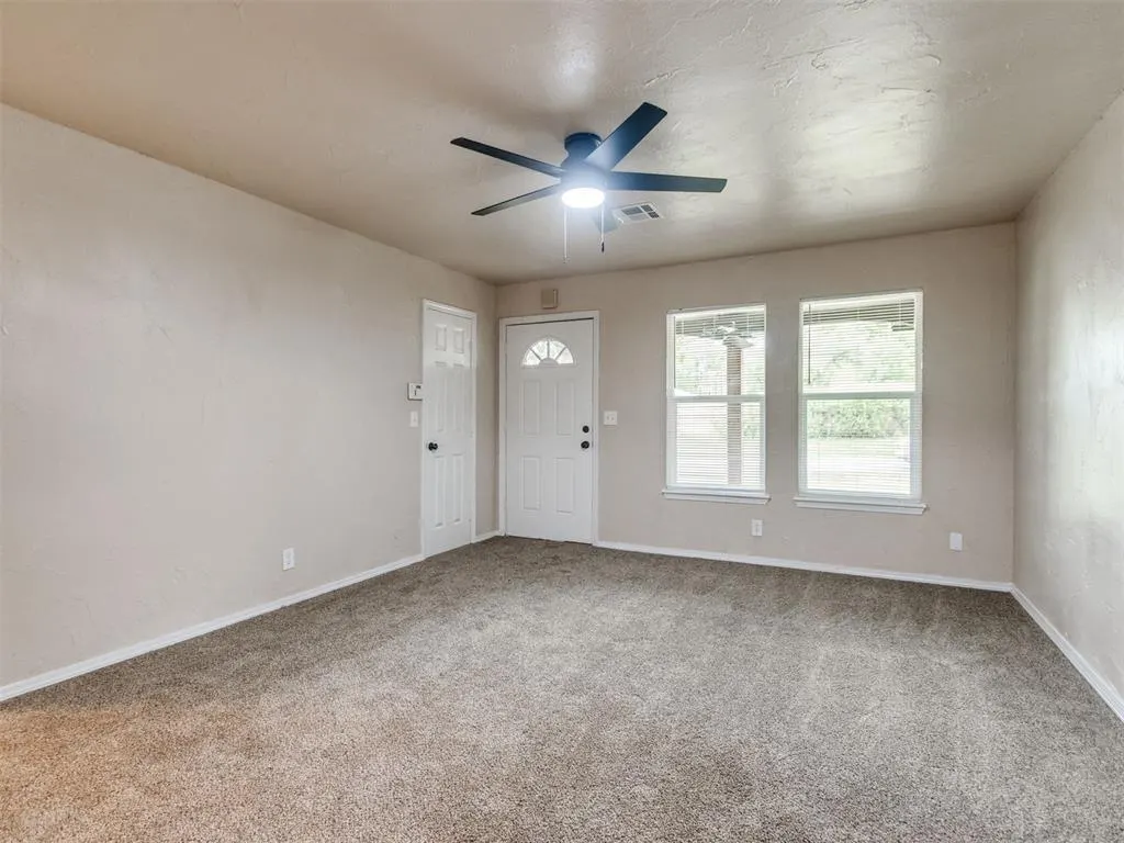 Photo 11 — 207 E Beech Street, Tecumseh, OK 74873