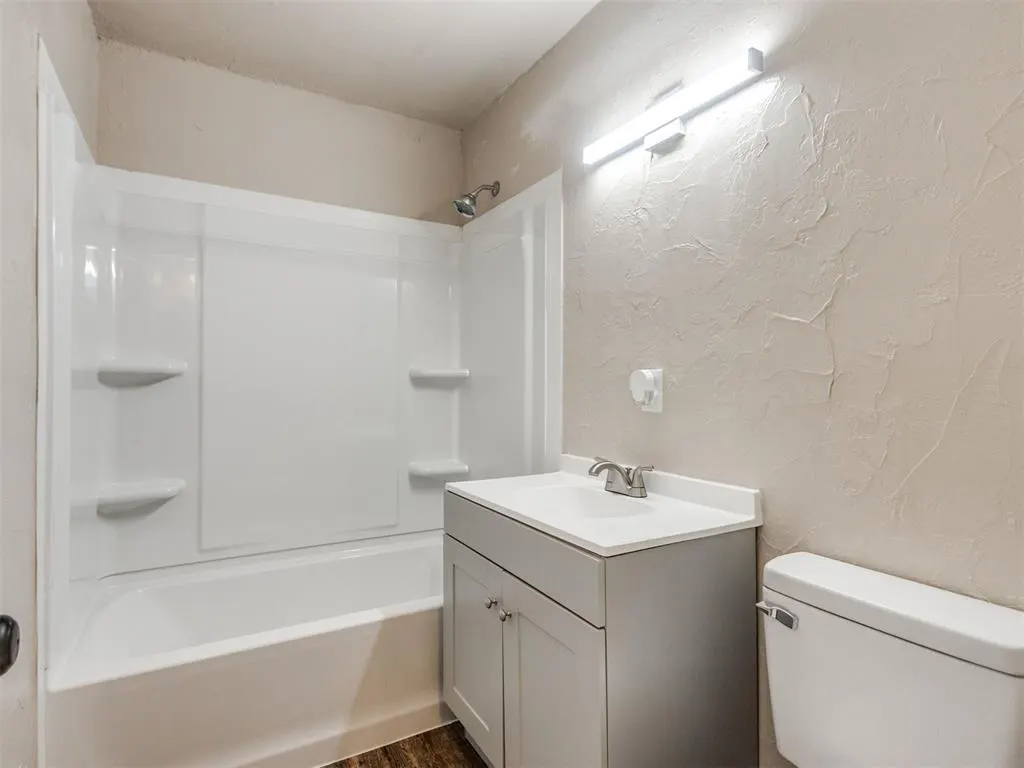 Photo 17 — 207 E Beech Street, Tecumseh, OK 74873