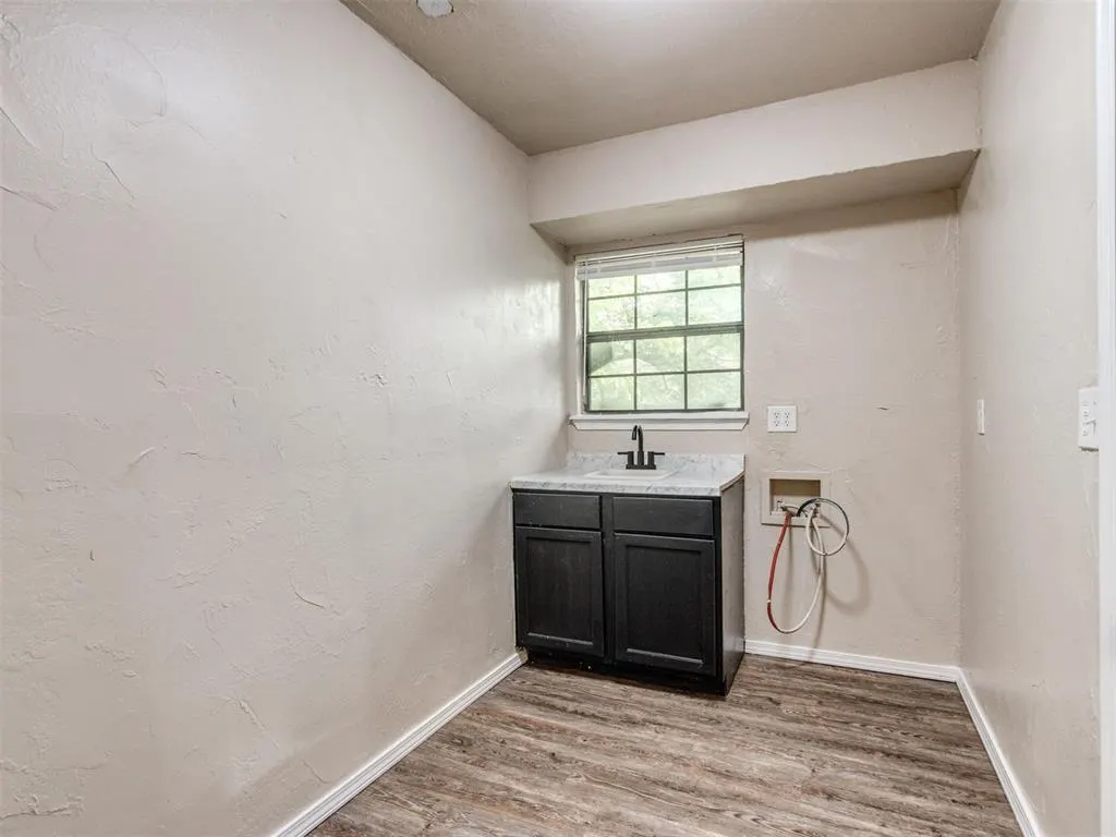 Photo 33 — 207 E Beech Street, Tecumseh, OK 74873