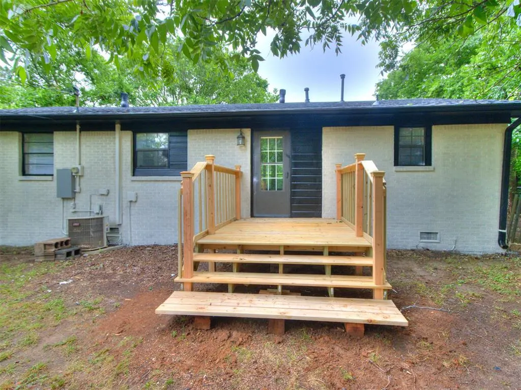Photo 37 — 207 E Beech Street, Tecumseh, OK 74873