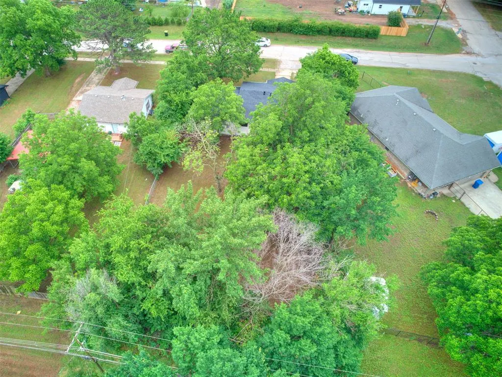 Photo 40 — 207 E Beech Street, Tecumseh, OK 74873