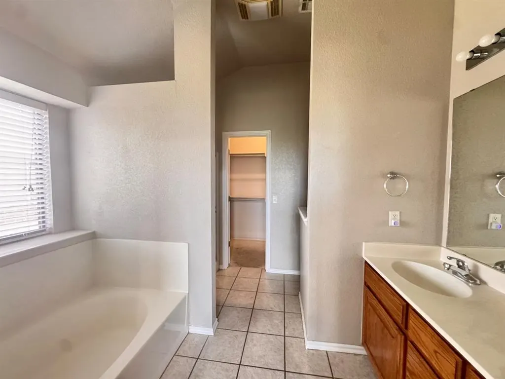 Photo 10 — 16224 Panther Way, Edmond, OK 73013
