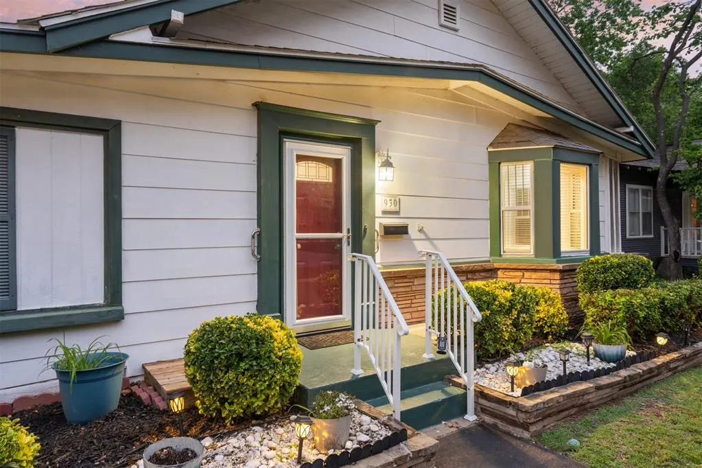 Front exterior — 930 S Pickard Avenue, Norman, OK 73069