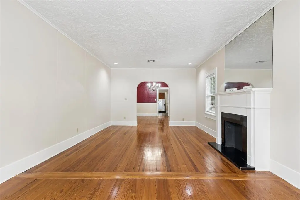 Photo 9 — 930 S Pickard Avenue, Norman, OK 73069