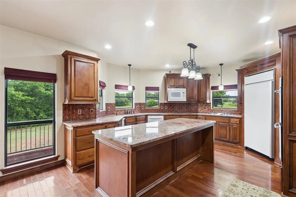 Photo 14 — 706 W Chestnut Road, Washington, OK 73093