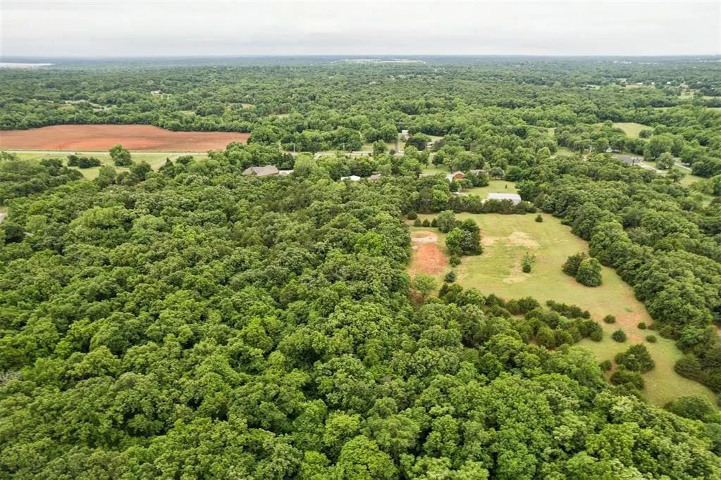 Photo 14 — 3800 NE 68th Avenue, Norman, OK 73026