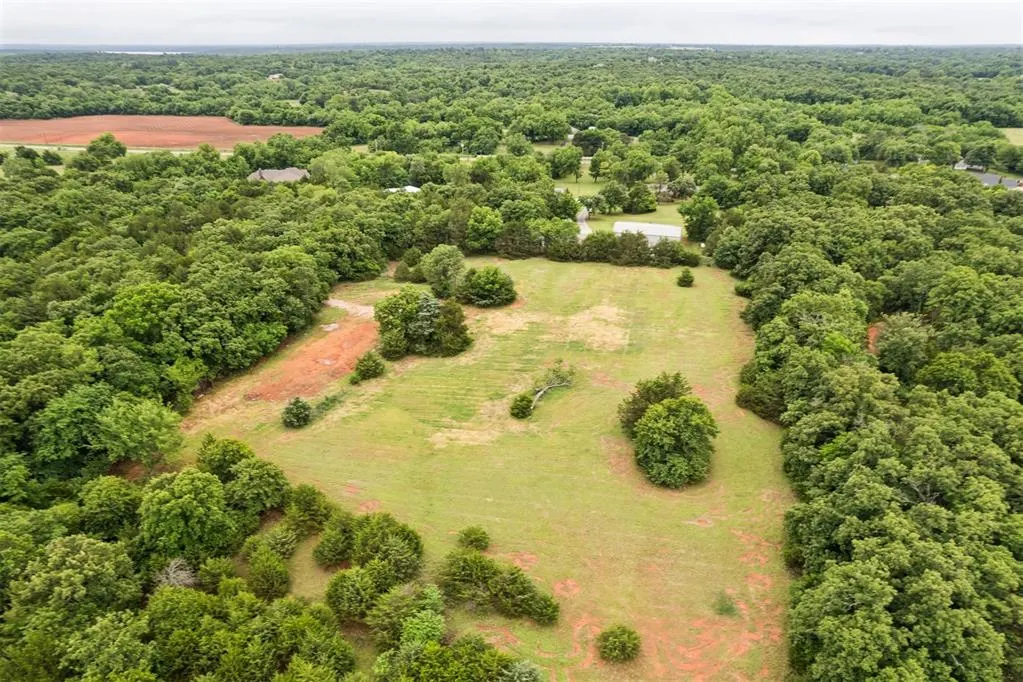 Photo 17 — 3800 NE 68th Avenue, Norman, OK 73026