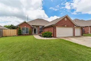 Sold home at 320 Paxton Court