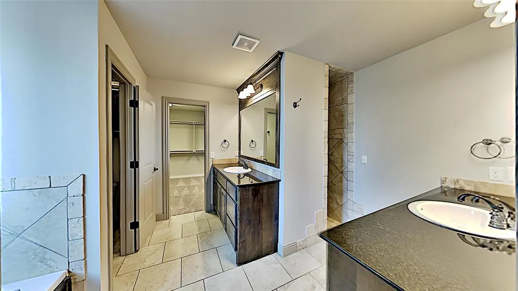Photo 15 — 4809 Arbuckle Drive, Edmond, OK 73025