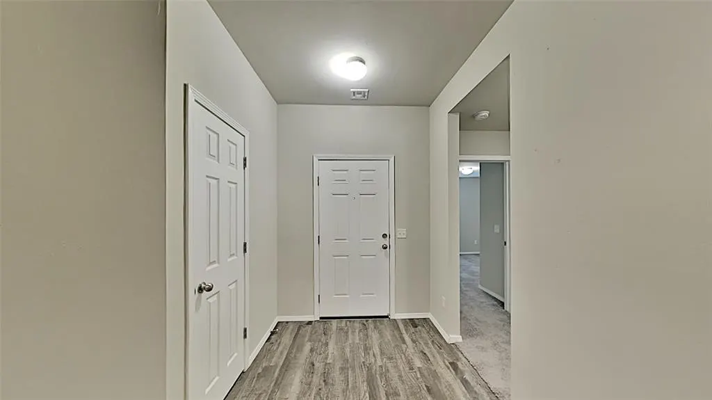 Photo 4 — 4328 Umbria Road, Oklahoma City, OK 73179