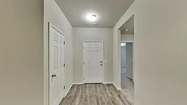 Photo 4 — 4328 Umbria Road, Oklahoma City, OK 73179