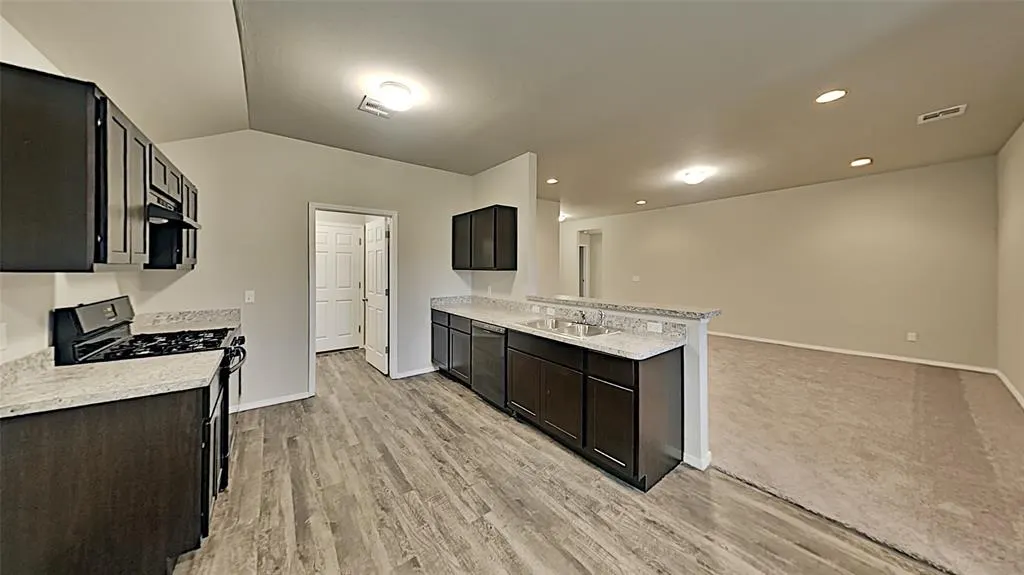 Photo 6 — 4328 Umbria Road, Oklahoma City, OK 73179