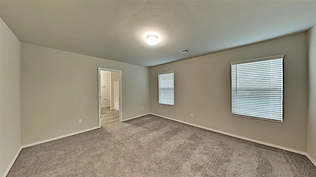 Photo 9 — 4328 Umbria Road, Oklahoma City, OK 73179