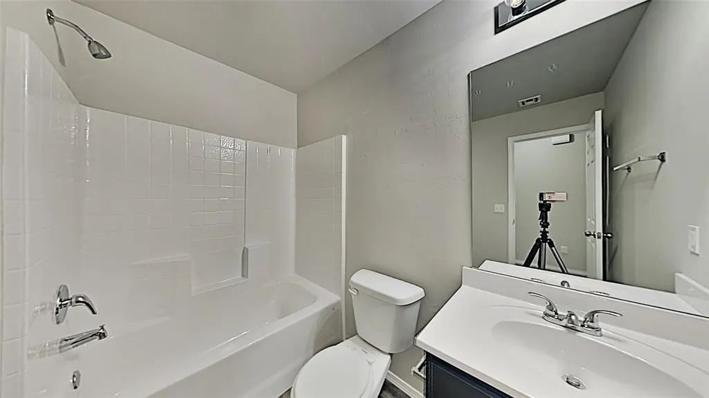 Photo 15 — 4328 Umbria Road, Oklahoma City, OK 73179