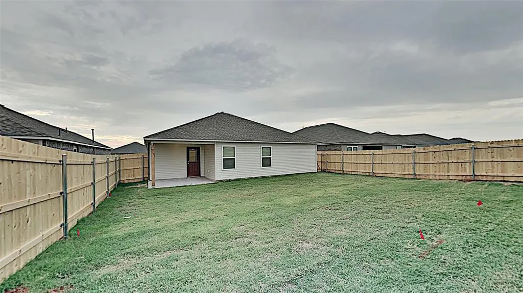 Photo 17 — 4328 Umbria Road, Oklahoma City, OK 73179