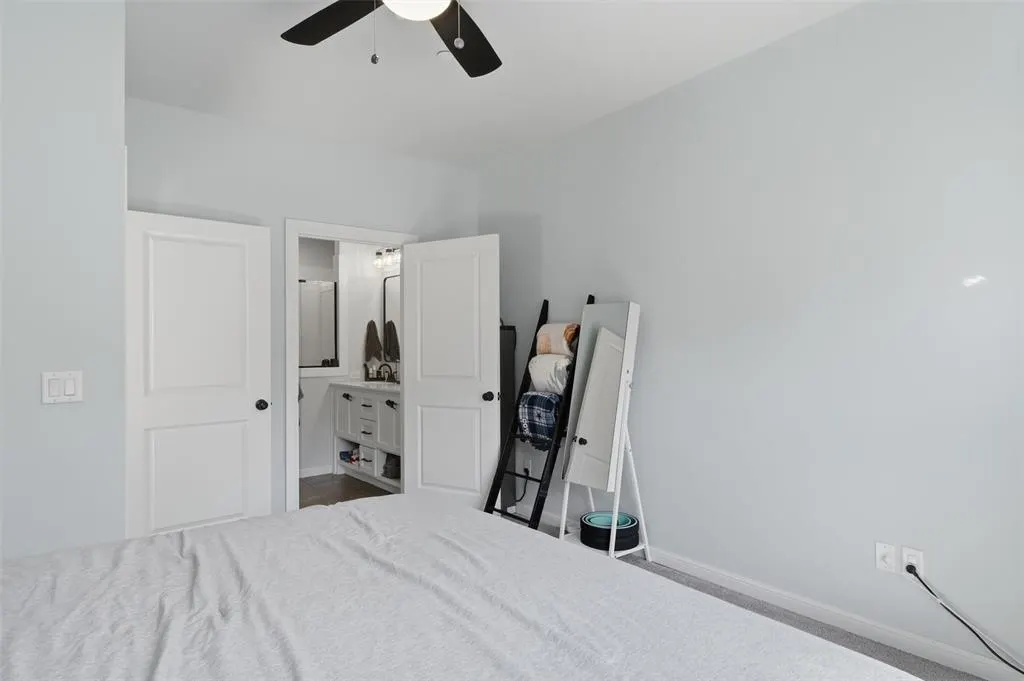 Photo 15 — 612 Harbor Town Drive, Edmond, OK 73034